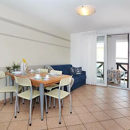 Corallo Aparthotel 3*