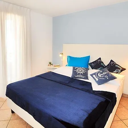 Corallo Aparthotel 3*