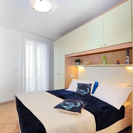 Corallo Aparthotel 3*